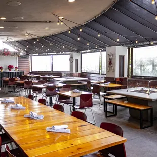 sushi and sashimi, interior