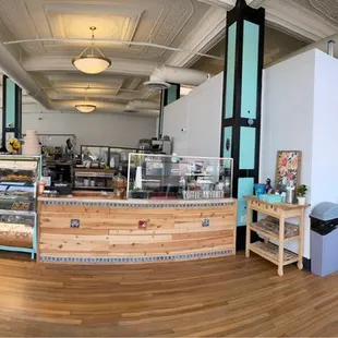 This is what you can expect. Serenity, color, ambience and cultural wealth.