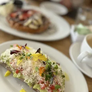 AVOCADO TOAST WAFFLETELLA