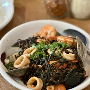 SQUID INK FRUTTI DI MARE