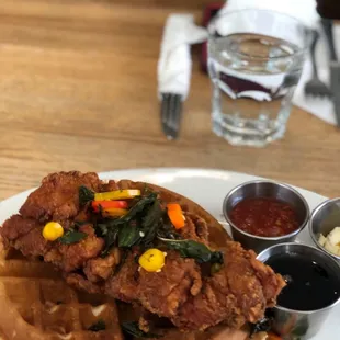 CHICKEN WAFFLE