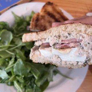 TUNA SANDWICH