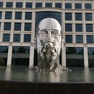 Metamorphis sculpture