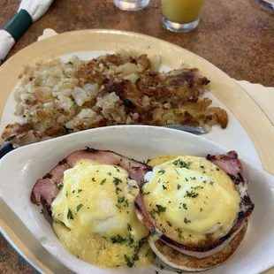 Eggs Benedict
