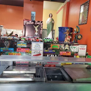 sushi and sashimi, interior