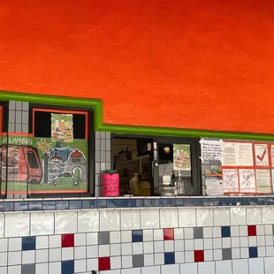 the outside of the restaurant