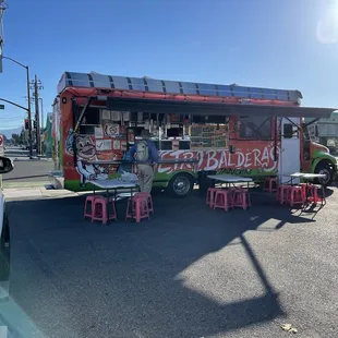 Let's try this place out.