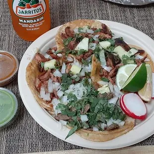 3 al pastor, 1 asada, Jarritos &amp;salsas.