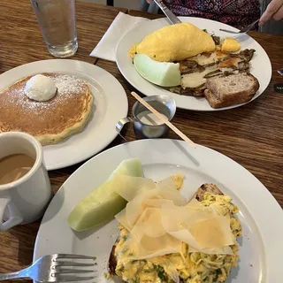 Seasonal Veggie Omelette