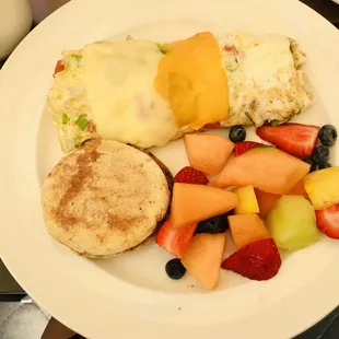 Veggie Omelette with English muffin and fruit