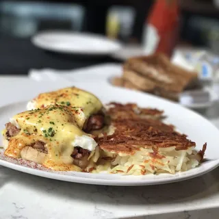 Murphy's Hash Benedict
