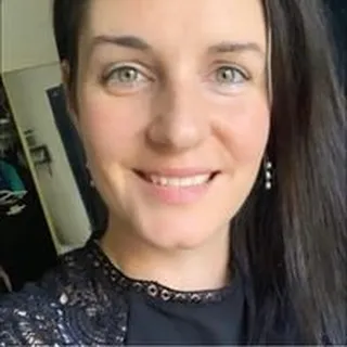 Silvie J.