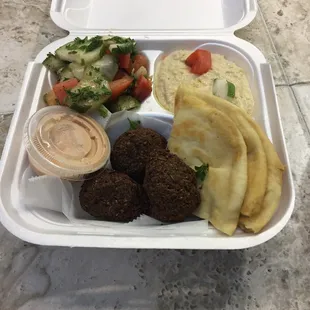 Falafel plate