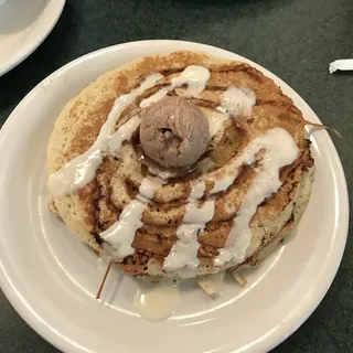 Cinnamon Roll Pancakes