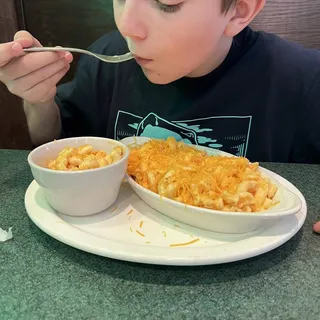 KIDS MAC & CHEESE
