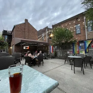 a view of the outside patio