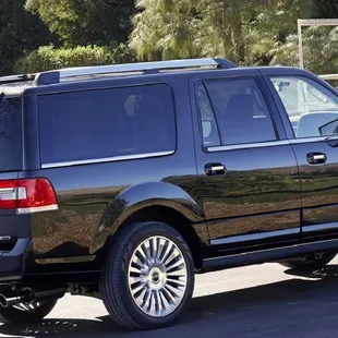 Lincoln Navigators for Corporate perfection in Omaha Nebraska.