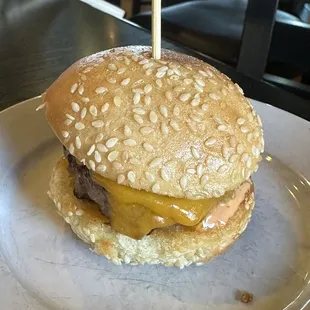 HH Cheeseburger Slider