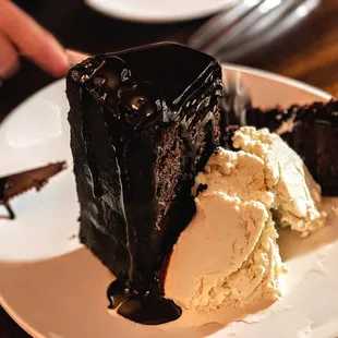 9-layered Chocolate Cake