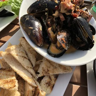 Metropolitan Mussels