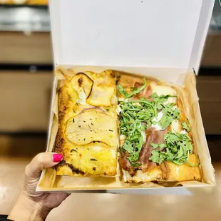 Pizzes!!! Potato pizza  and arugula with prosciutto!