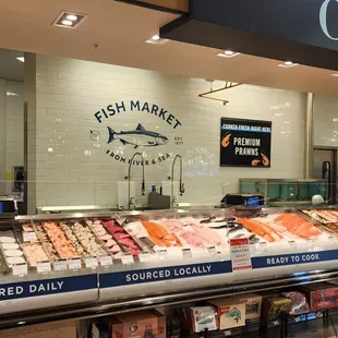 Decent fresh fish &amp; seafood selection (10/29/23)