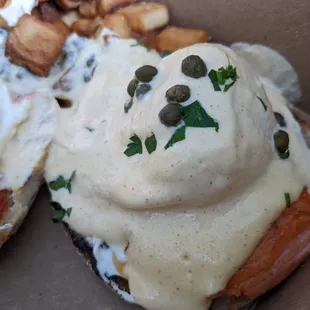 Metropolitan Eggs Benedict