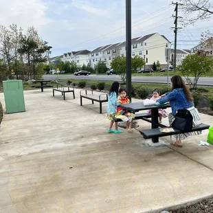 Outdoor seating area (2 picnic tables and 2 benches)