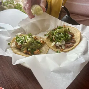 Chicken and carnitas taco