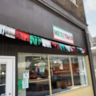 the outside of a mexican restaurant