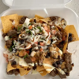 Steak nachos