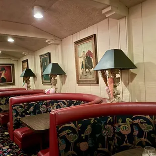 Bar dining