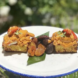 Lobster Huevos Ahogados