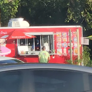 The food cart where kym Thompson and I eat