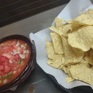 Chips & Salsa