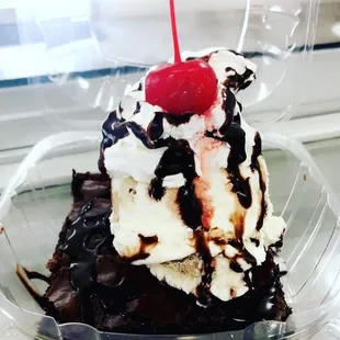brownie sundae from owners' FB page