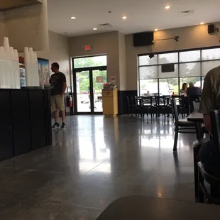 It's hopping en este restaurante hoy