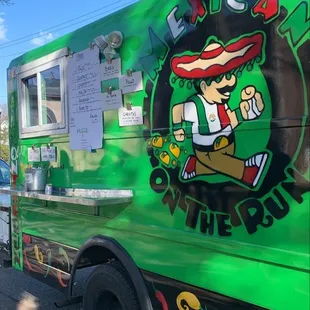 a green food truck