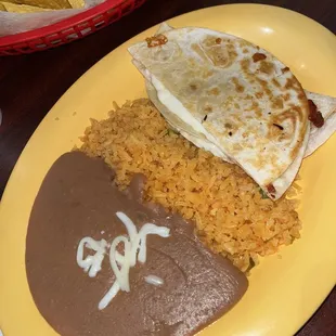 Kids menu quesadilla