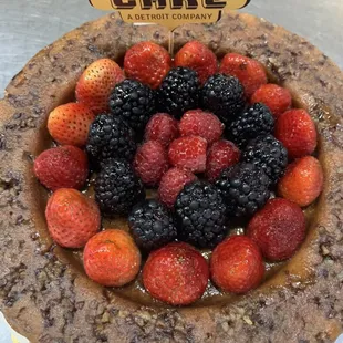 Rum Cake with strawberries