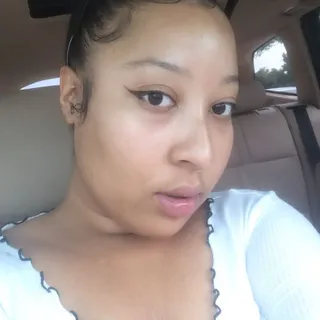 Edriyana R.