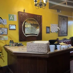 sushi and sashimi, interior