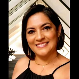 Sandra E Q.