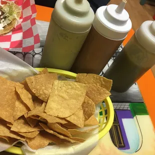Thick chips and good salsa