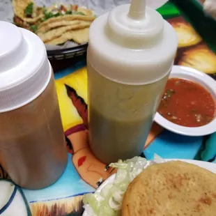 The green sauce was not hot at all.