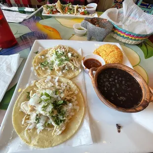 Mexico City taco plate with chicken - 4/5 Vegan tacos - 4.5/5