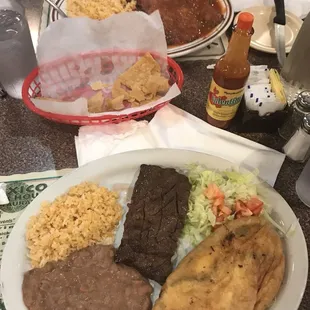 Chile relleno And skirt steak combo