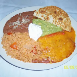 a plate of mexican food