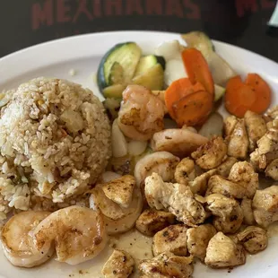 Chicken and shrimp with veggies. Delicious