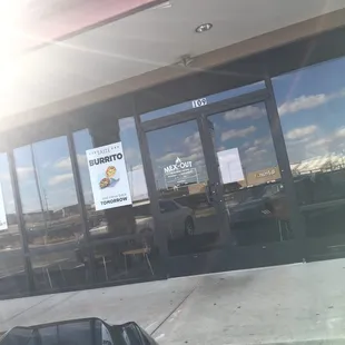 Them being closed at 1:30 when their hours are 12-7